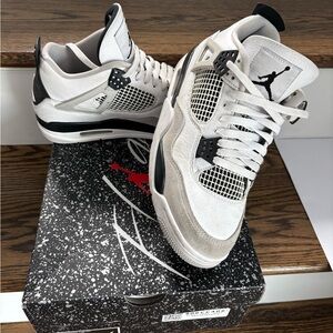 Jordan Men's Sneakers in White, Black, Gray